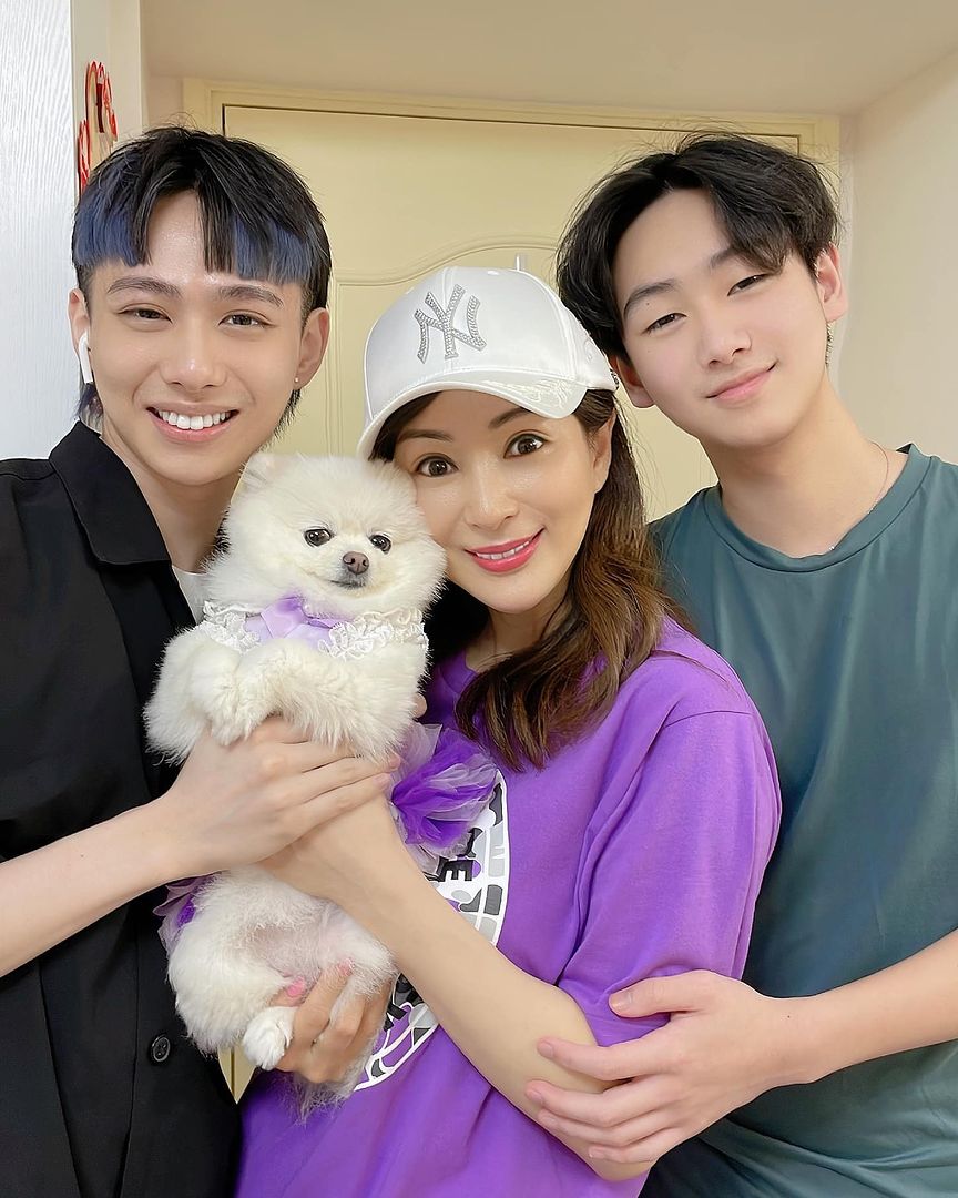 羅霖與前夫育有三子。（IG圖片）